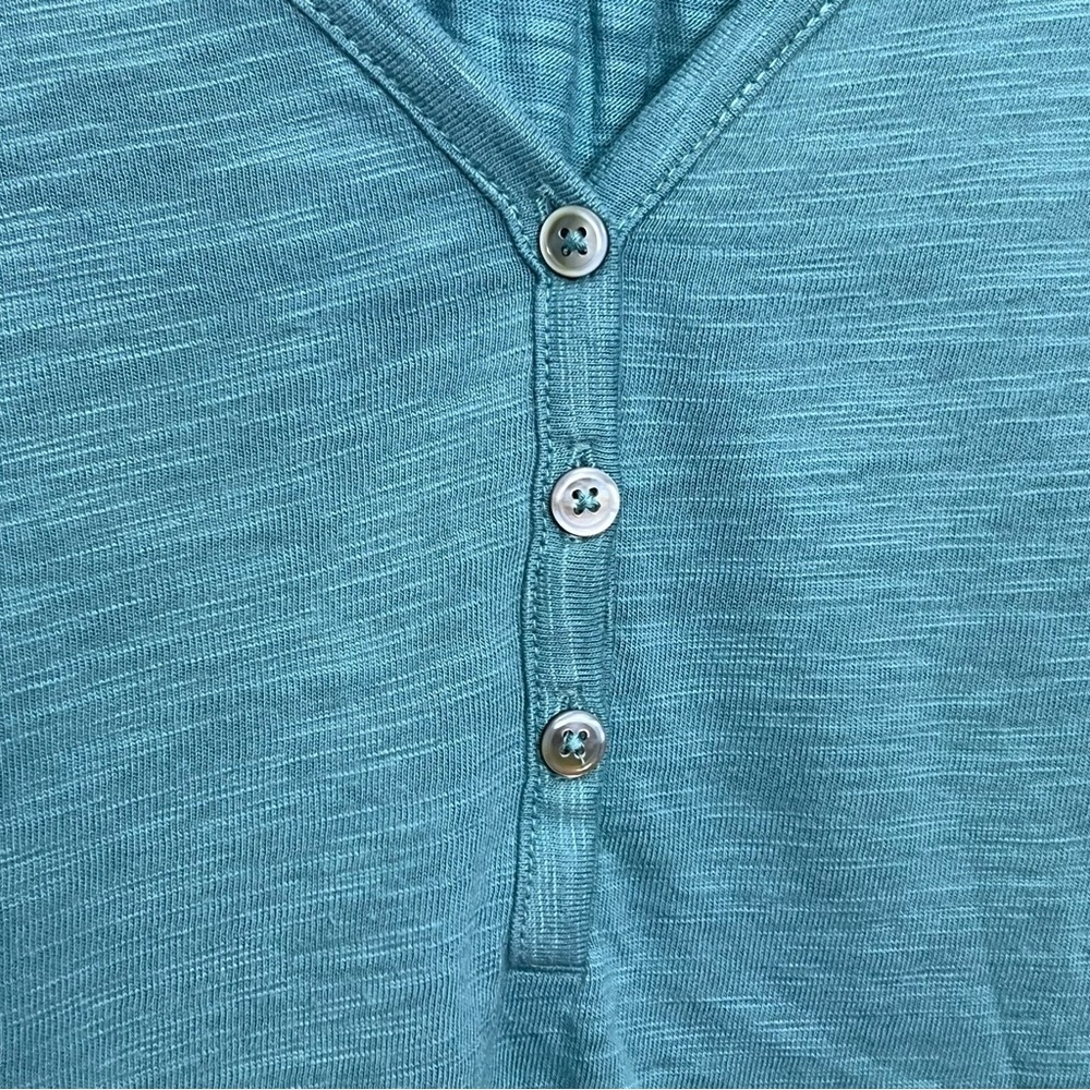 CHICO’S TEAL V-NECK SHORT SLEEVE SHIRT SIZE L - Picture 3 of 4